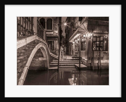 Cafe by canal, Venice by Assaf Frank